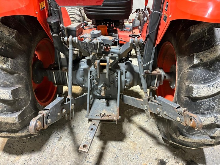 2016-kubota-m5660-image-16