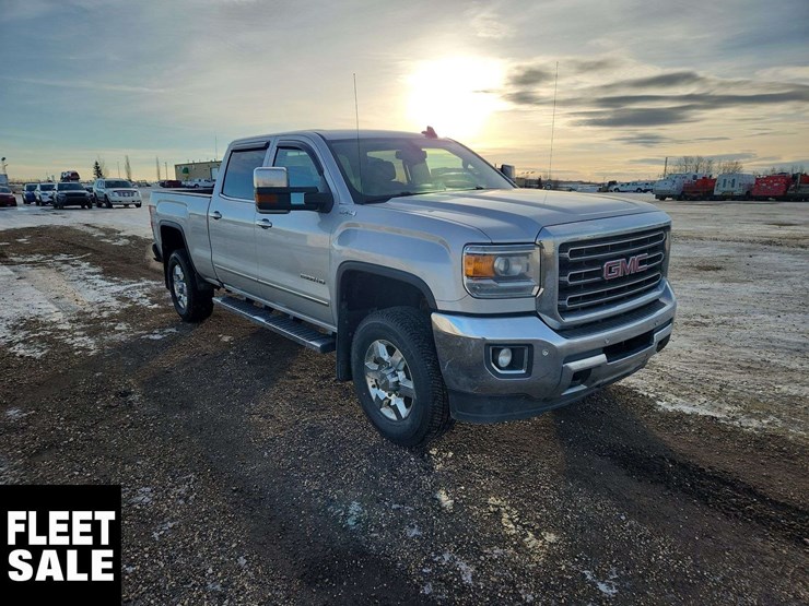 2019-gmc-sierra-2500hd-image-2