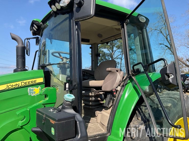 2021-john-deere-6120m-image-46