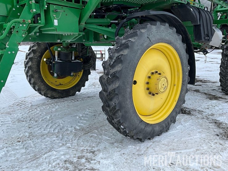 2015-john-deere-r4038-image-11