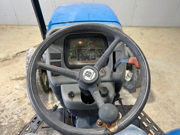 new-holland-tn55-image-19