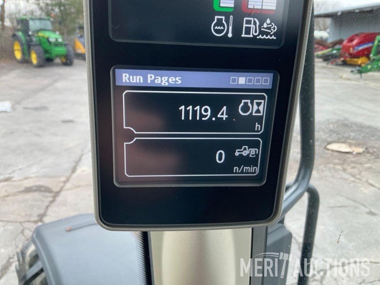 2021-john-deere-6110m-image-55