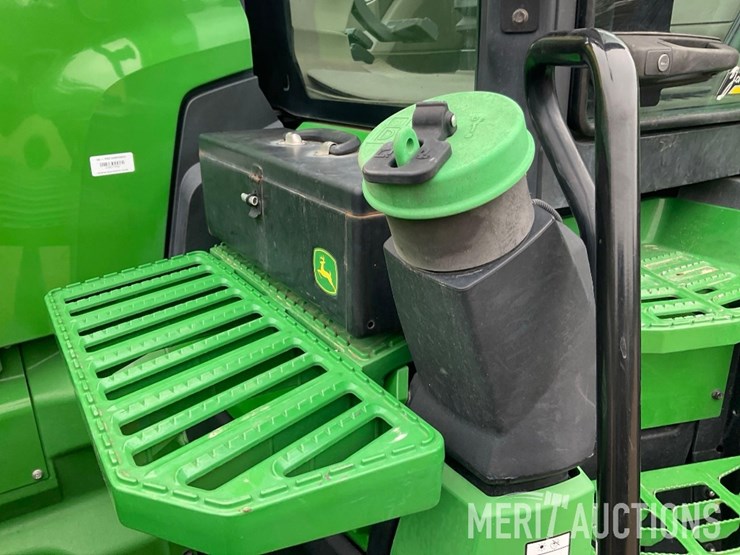 2023-john-deere-8r-370-image-47
