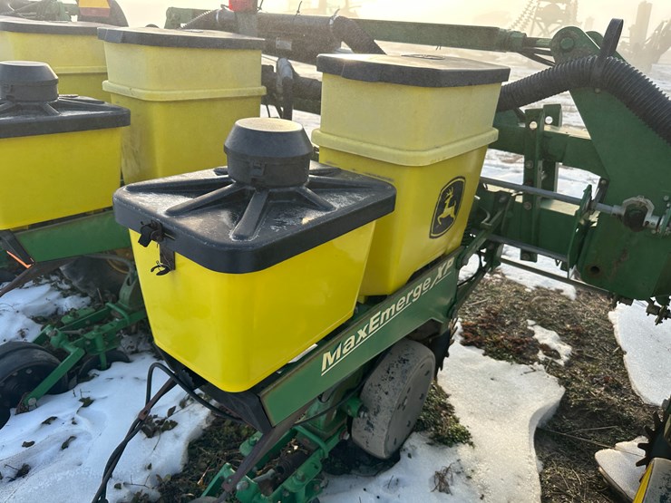 john-deere-1720-image-29