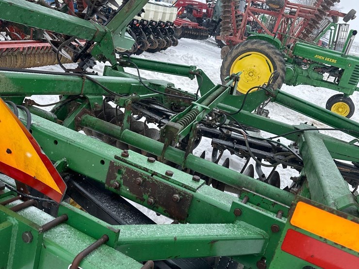 john-deere-637-image-8