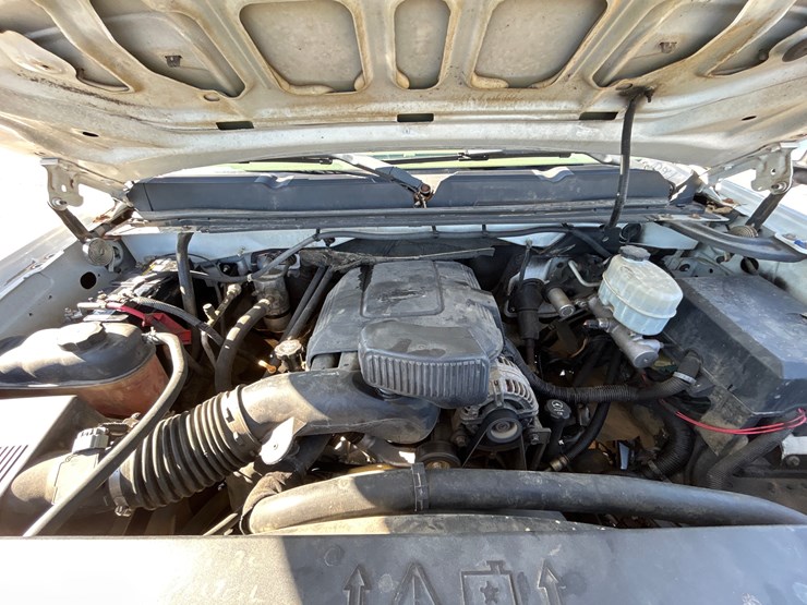 2011-chevrolet-3500-image-11