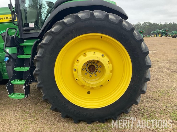 2023-john-deere-8r-370-image-18