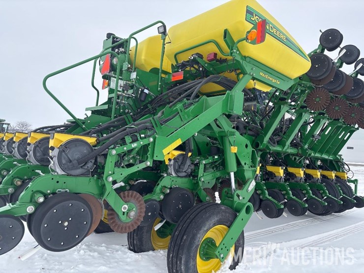 2020-john-deere-1795-image-23