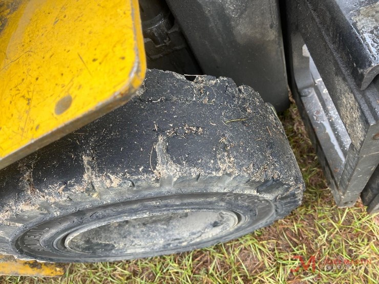 2001-komatsu-kg18ht-17-forklift-image-10