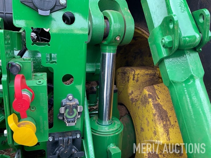 2024-john-deere-8r-410-image-37