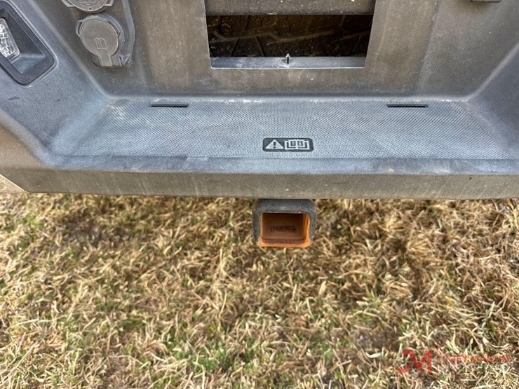 2021-ford-f150-xlt-image-11