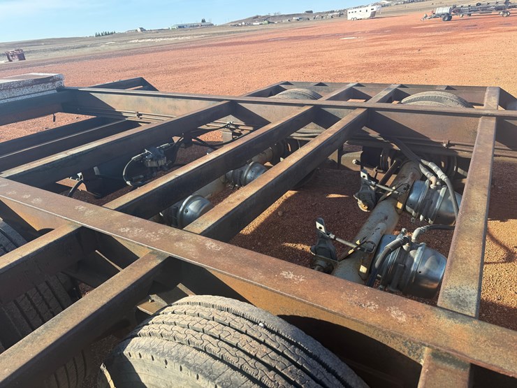 donahue-transport-trailer-image-11