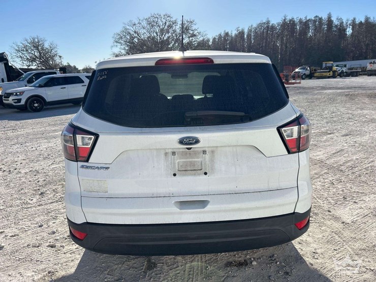 2017-ford-escape-image-26