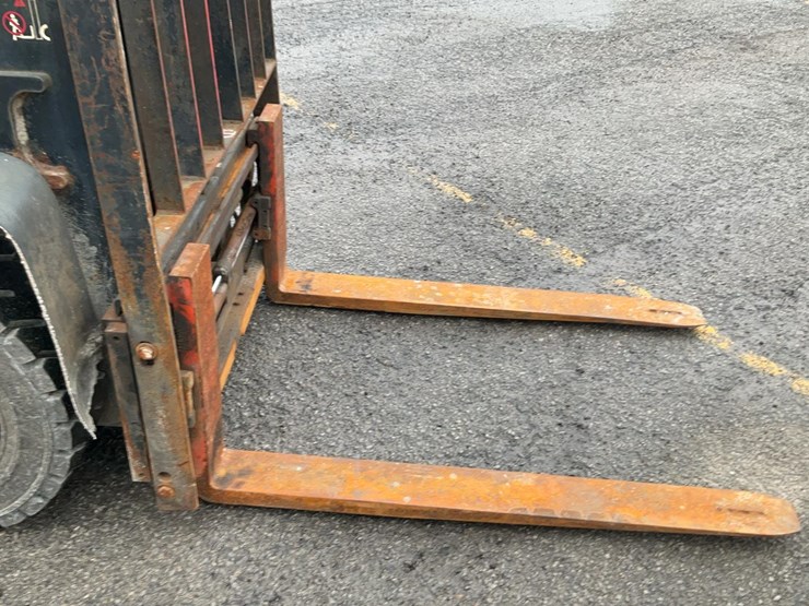 2018-toyota-8fdu25-image-43