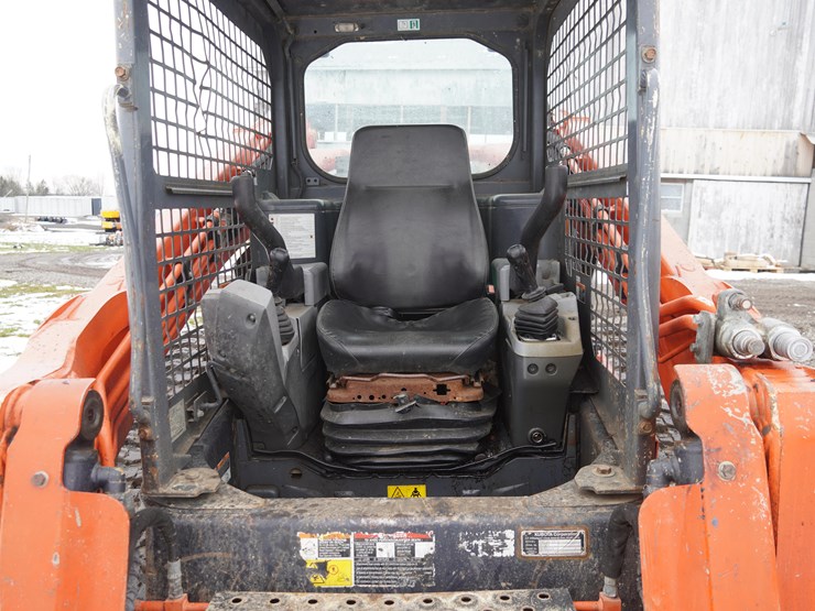 2016-kubota-svl95-2s-image-10