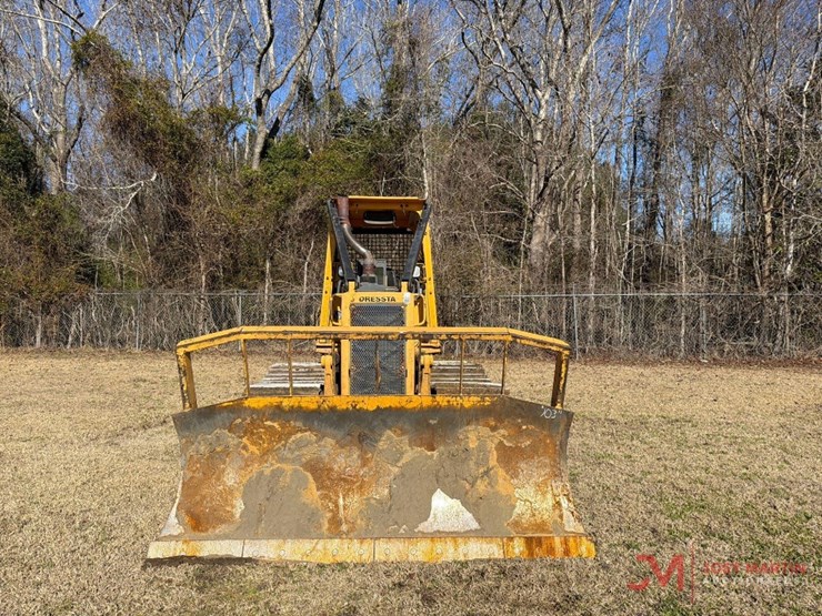 dressta-td9m-image-5