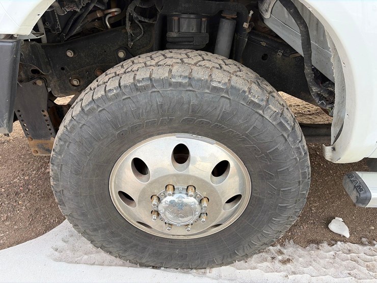 2018-dodge-3500-image-17