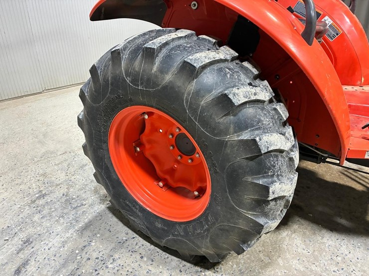 2016-kubota-m5660-image-12