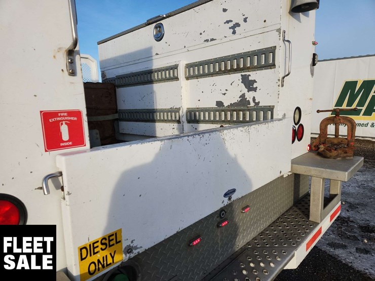 2015-ram-5500-4x4-s/a-service-truck-image-49