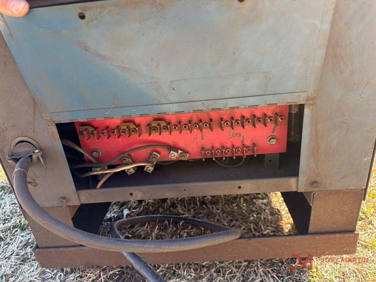 miller-cp-250ts-electric-welder-image-7