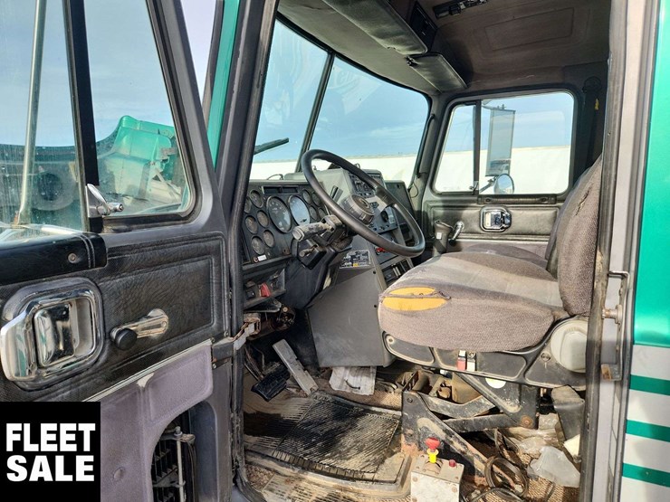 1993-mack-ch613-image-16