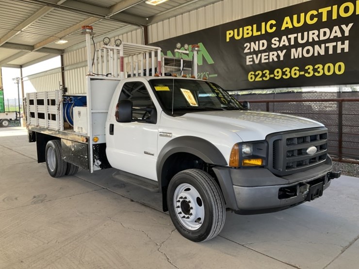 2005-ford-f550-image-2