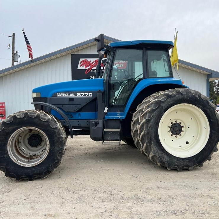 NEW HOLLAND 8770