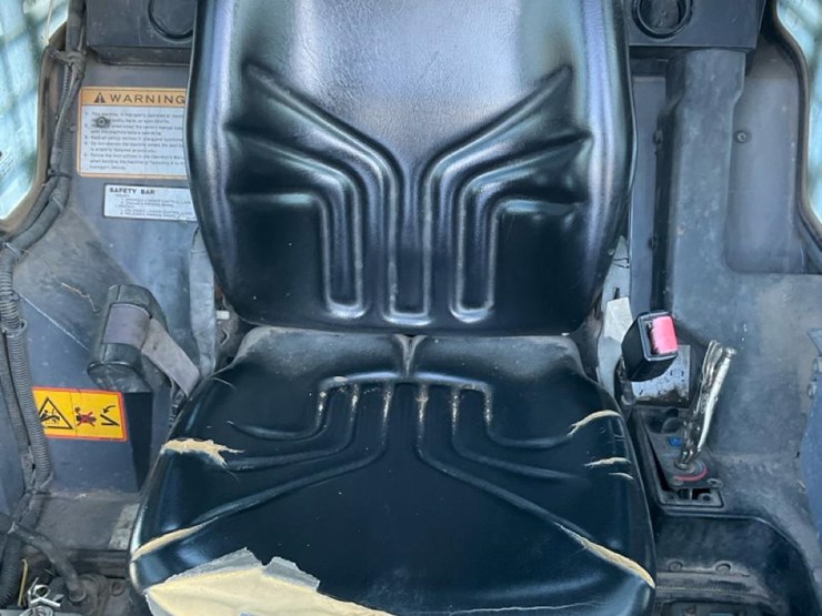 2012-takeuchi-tl10-image-46