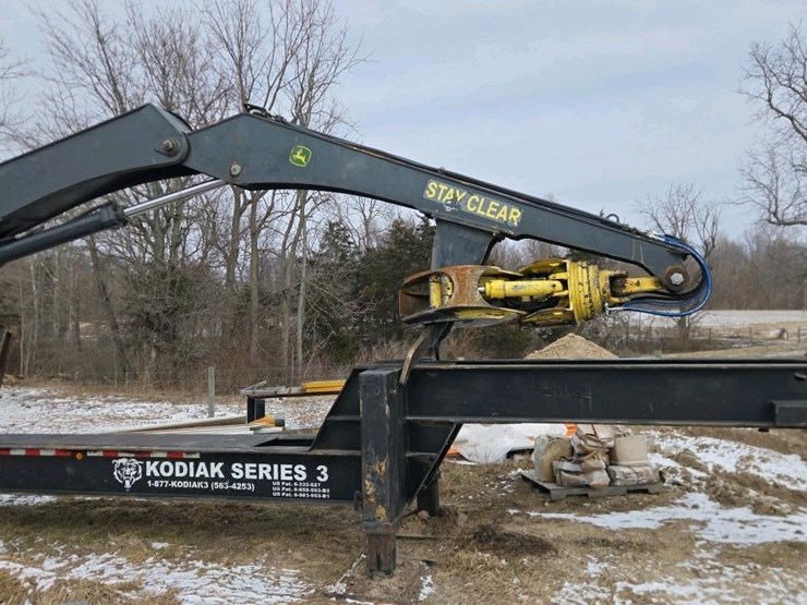 2019-deere-437e-image-10