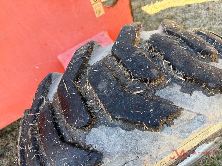 2015-jlg-600s-image-7