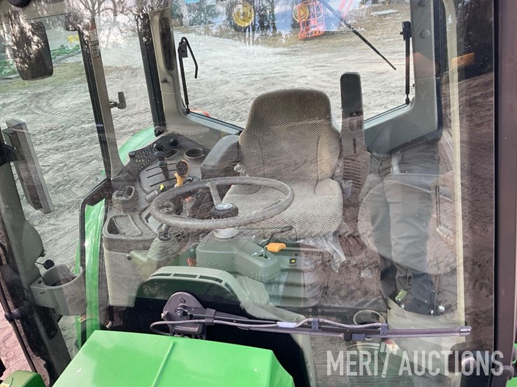 2023-john-deere-6120m-image-38