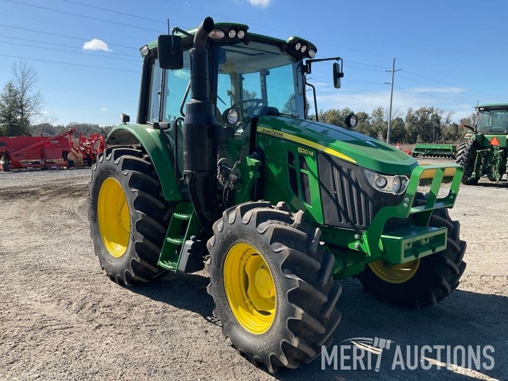 2023-john-deere-6120m-image-1