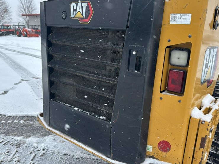 2023-caterpillar-299d3-xe-image-33