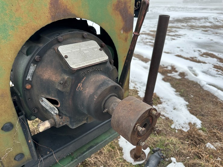 john-deere-4045t-image-12