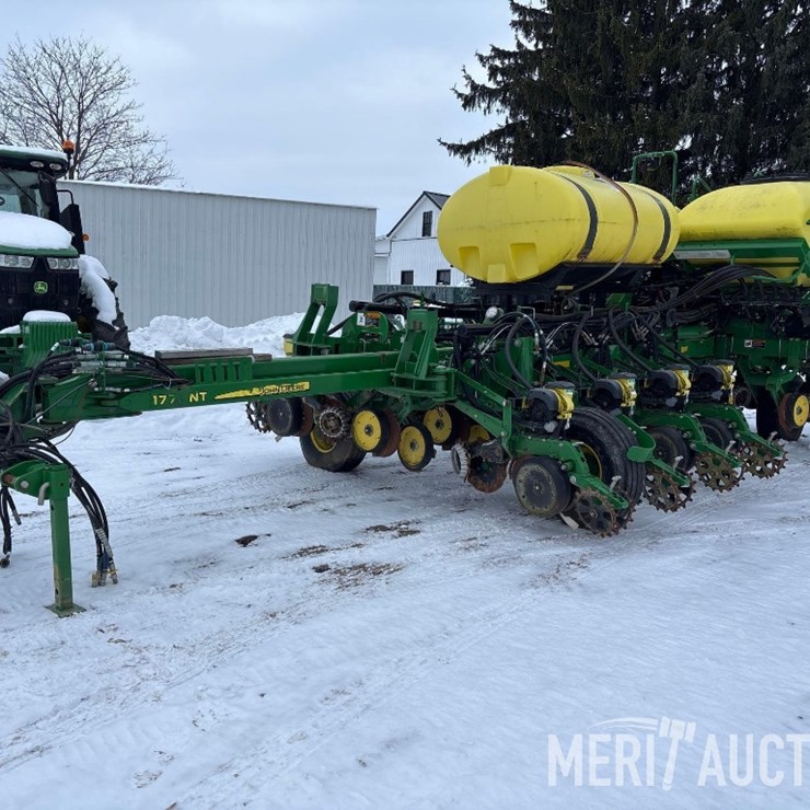 2016 JOHN DEERE 1775NT