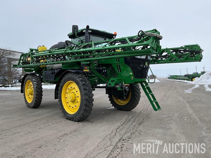 2020-john-deere-r4045-image-7