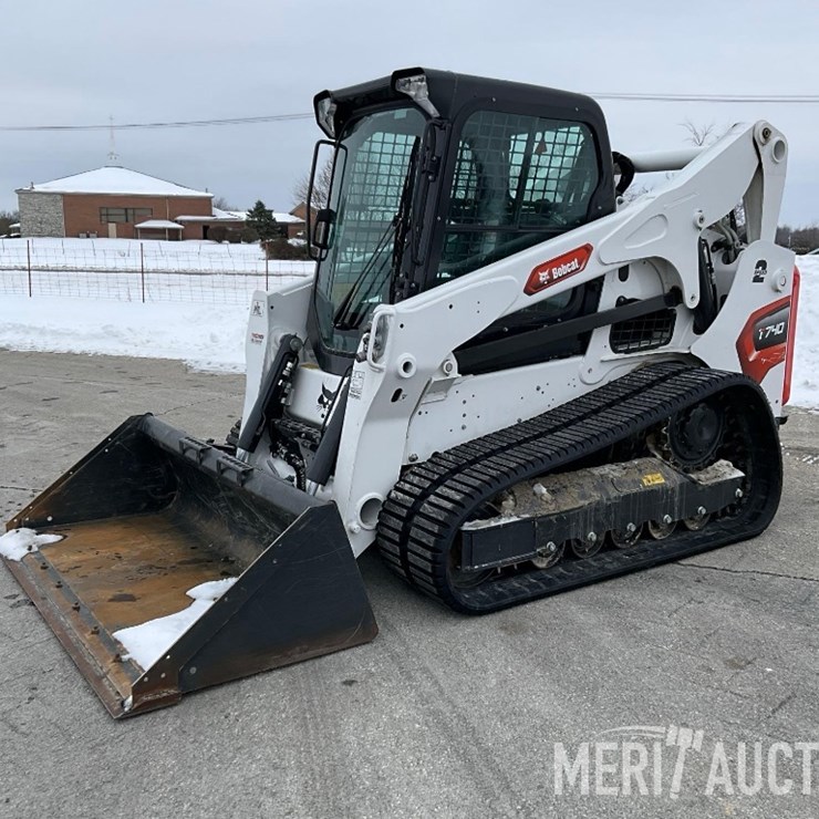 2024 BOBCAT T740