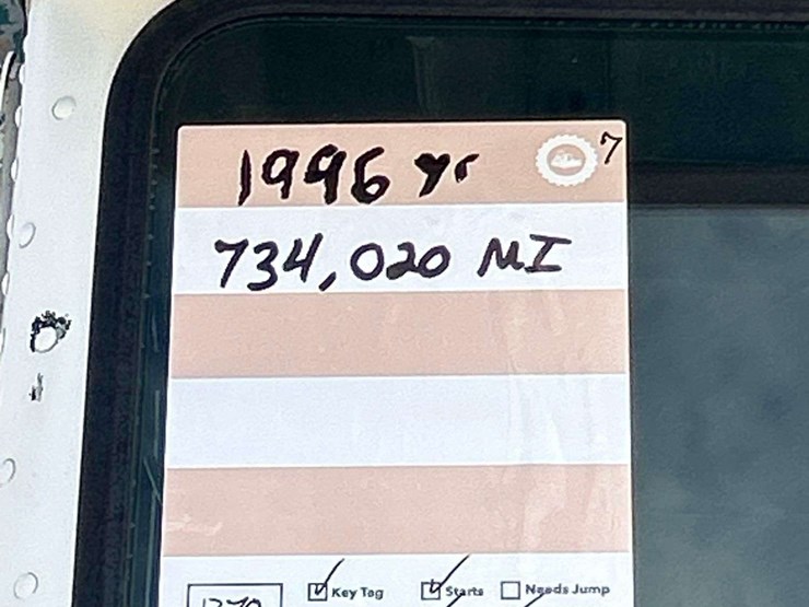 1996-freightliner-fld112sd-image-34