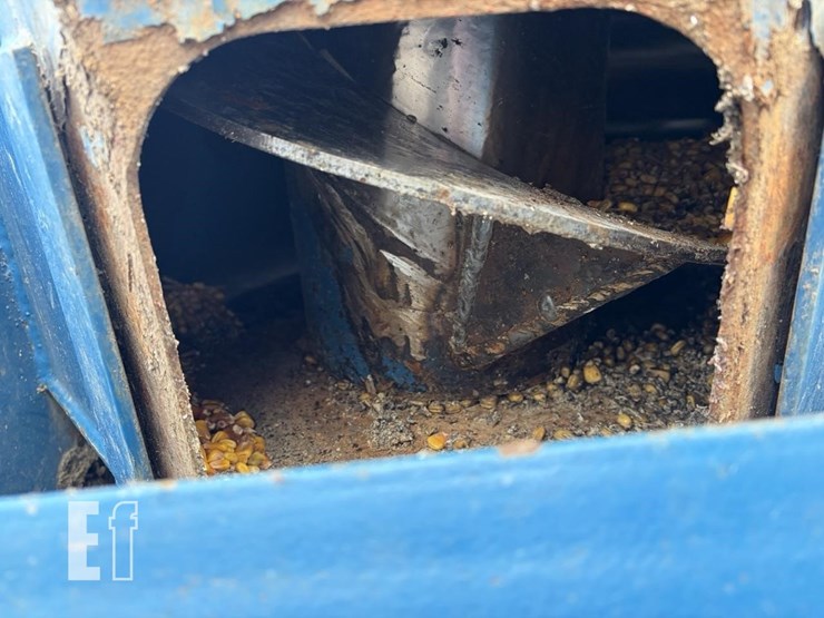 2004-kinze-650-image-9