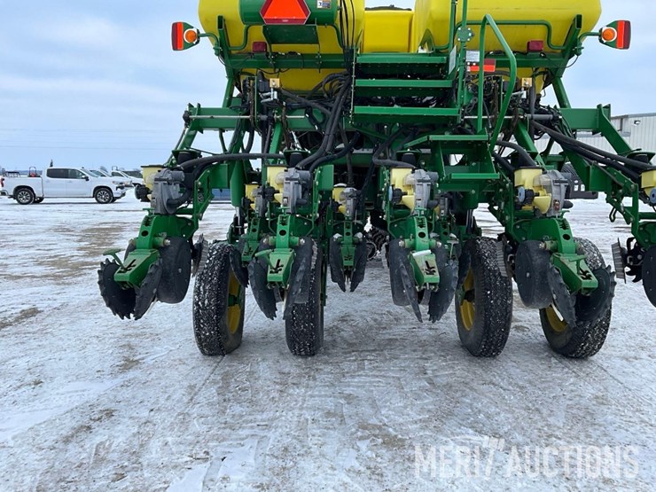 2012-john-deere-1790-image-22