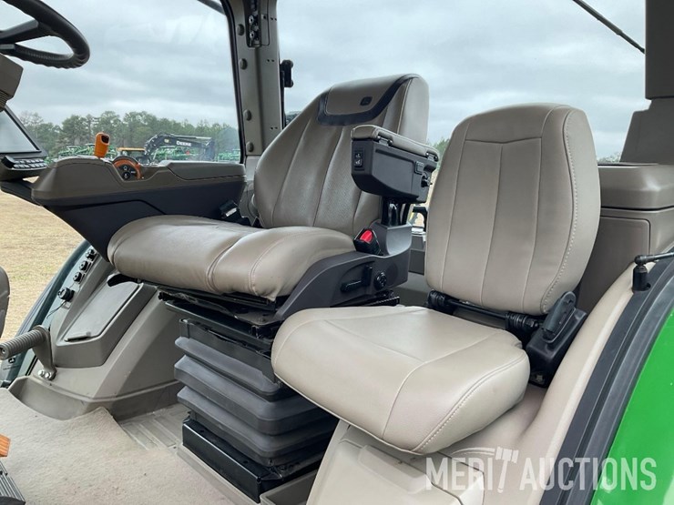 2023-john-deere-8r-370-image-51