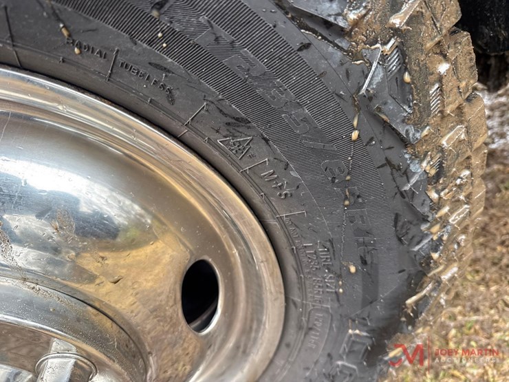 2001-sierra-3500-pickup-truck-image-35