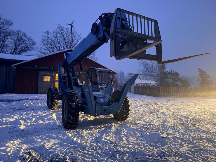 2006-genie-gth1056-image-3