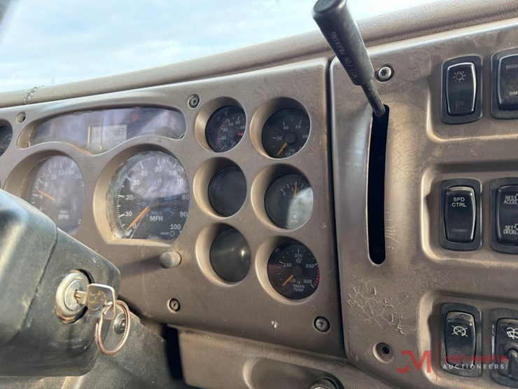 2006-mack-chn613-image-25