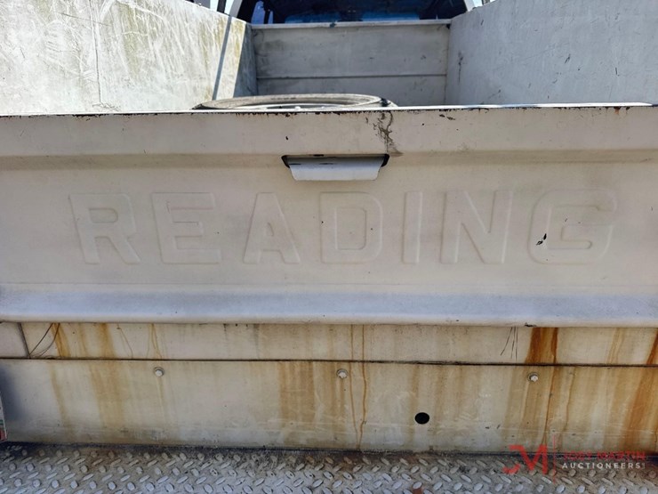 2013-chevrolet-2500-image-10