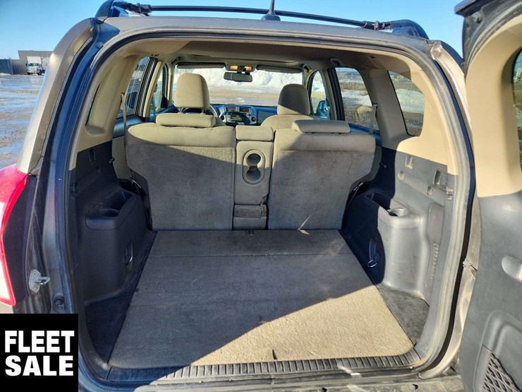 2009-toyota-rav4-image-24