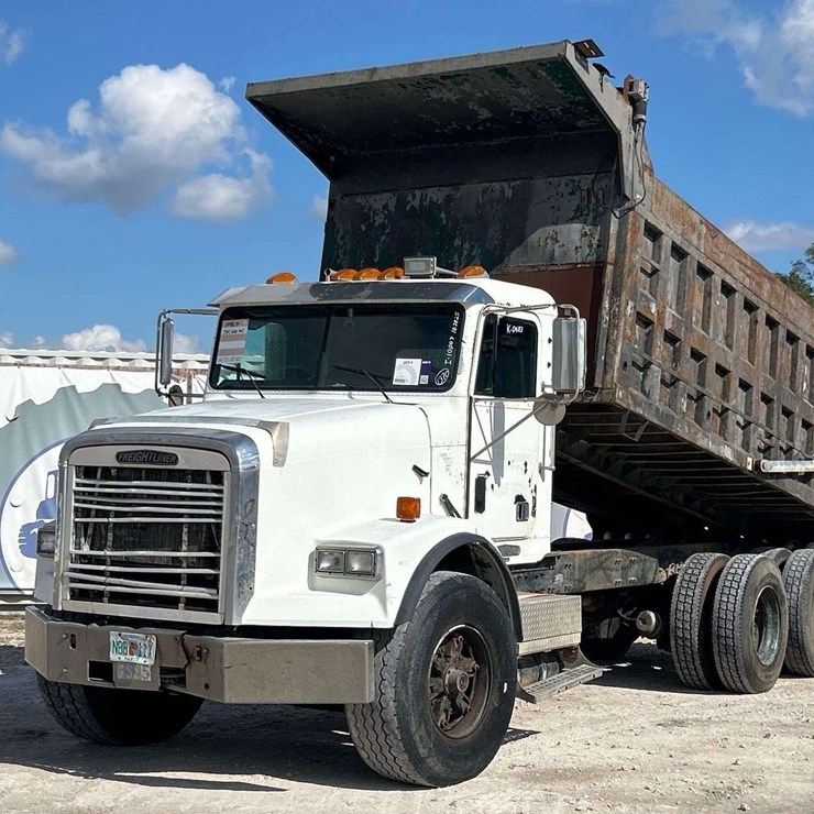 1996 FREIGHTLINER FLD112SD