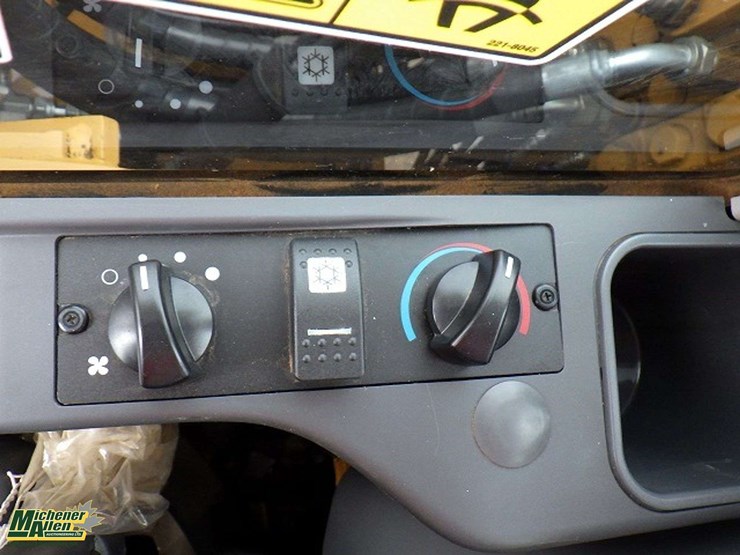 2018-caterpillar-312fgc-image-18