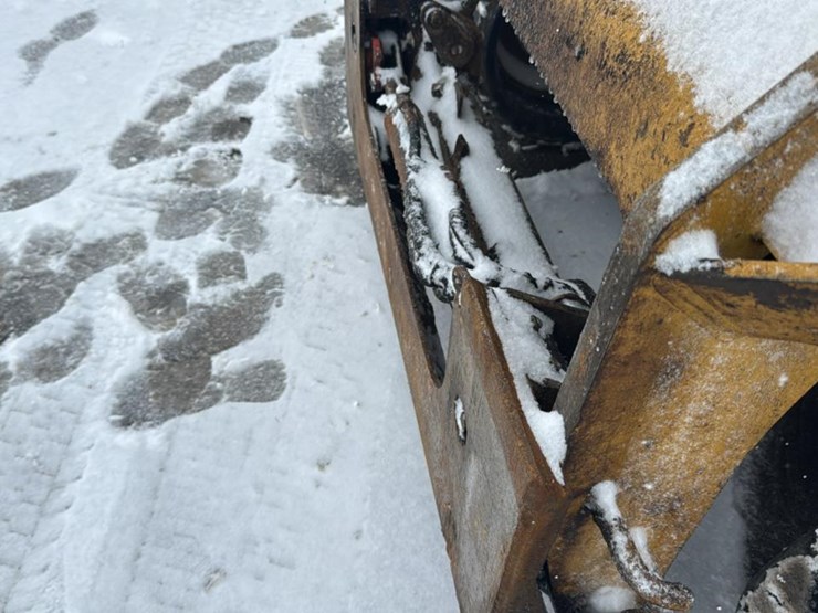 2023-caterpillar-299d3-xe-image-39