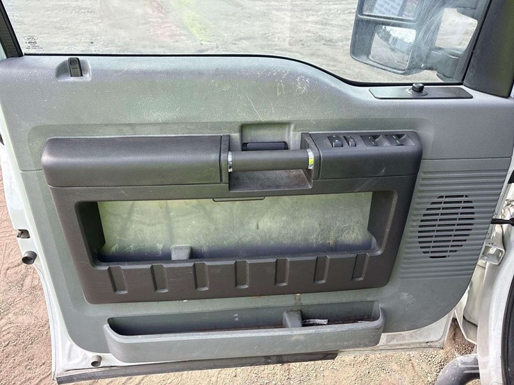 2015-ford-f250-image-12